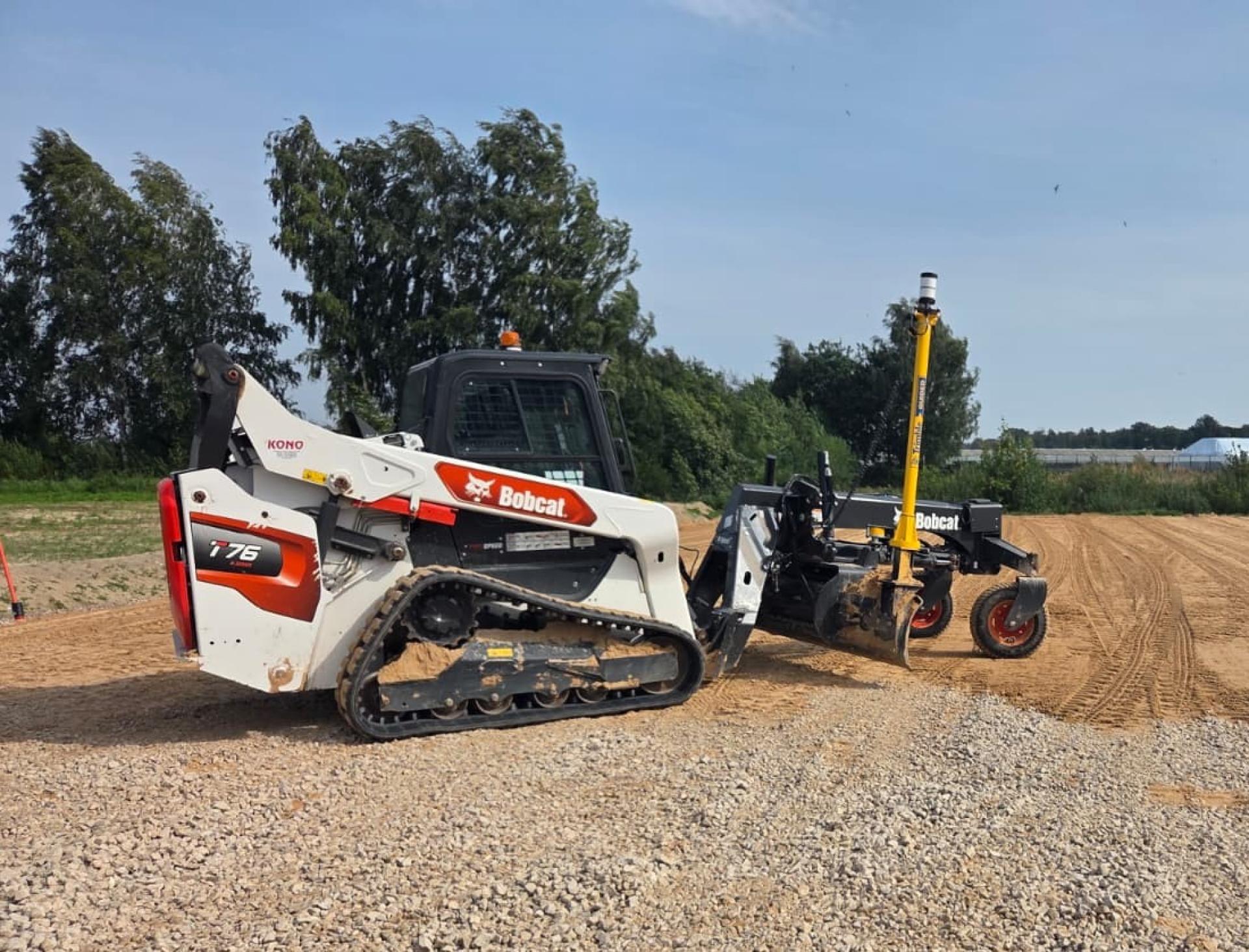 BL Grupa - Bobcat Kompaktiekrāvējs ar kāpurķēdēm